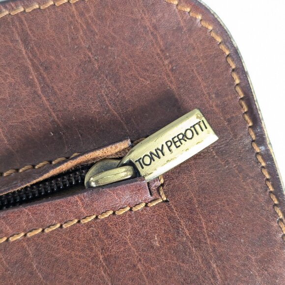 Tony Perotti Italy leather briefcase, genuine leather laptop sleeve, attache bag - Picture 4 of 14